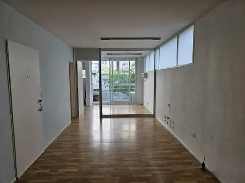 COQUETO DEPARTAMENTO EN AVENIDA SIN RUIDO Y CON VISTA A JARDÍN