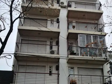 DEPARTAMENTO EN ABASTO A METROS DEL PARQUE INDEPENDENCIA