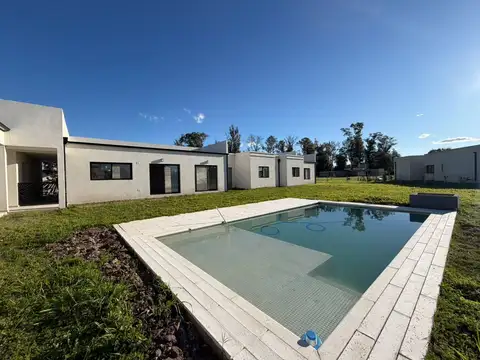 VENTA CASA A ESTRENAR COMARCAS DE LUJAN 5 AMB PISC