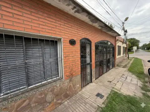 Venta | Casa | 2 Dormitorios | Capitán Bermúdez | Barrio Celulosa