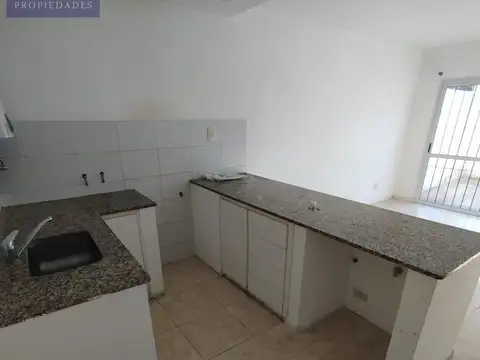 Casa en Alquiler con 1 cochera