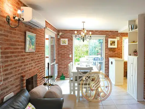 Depto Tipo Casa 3 ambientes con 2 baños