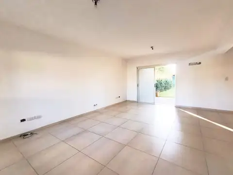 Depto Tipo Casa en Venta en Funes, USD 110.000