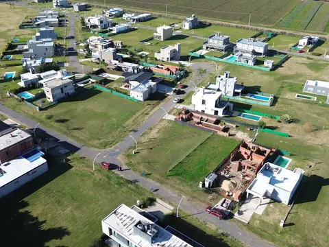 Terreno En Venta Barrio Cerrado Brisanova Pueblo Esther | Etapa 1 Consolidada
