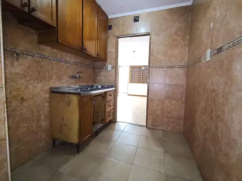 Departamento en Alquiler en República De La Sexta, $ 600.000