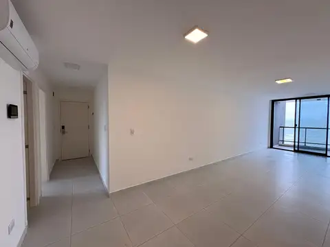 Avenida Félix U. Camet 1200, Piso 2