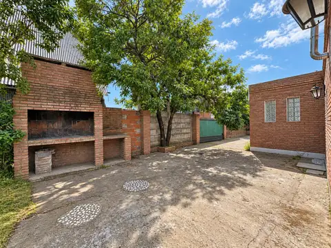 Casa en Alquiler en Funes, $ 1.200.000