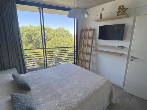 Av. Mongsfeld al 800