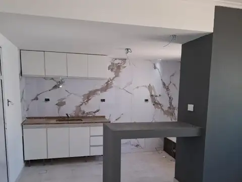Casa 3 ambientes con 1 baño