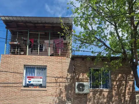 VENTA CASA MULTIFAMILIAR - 6 DORMITORIOS - V.G.G.