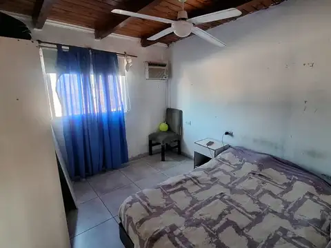 VENTA CASA MULTIFAMILIAR - 6 DORMITORIOS - V.G.G.