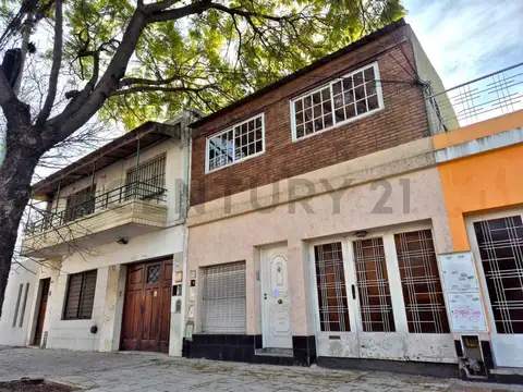 VENTA PH 3 AMBIENTES VILLA LURO, CON COCHERA, TERRAZA Y QUINCHO