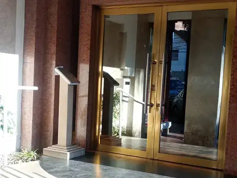 DEPARTAMENTO 2 AMB. MORON CENTRO