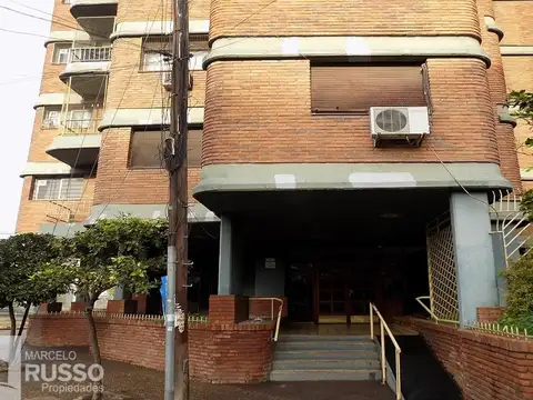 Intendente Ernesto F. Grant 100