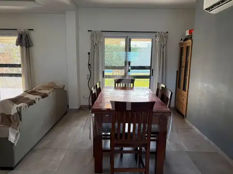 Casa 4 ambientes con 1 baño