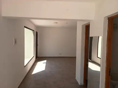 Local en Alquiler en Tierra De Sueños 3, $ 450.000