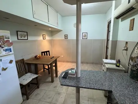 Depto Tipo Casa en Venta 50 años