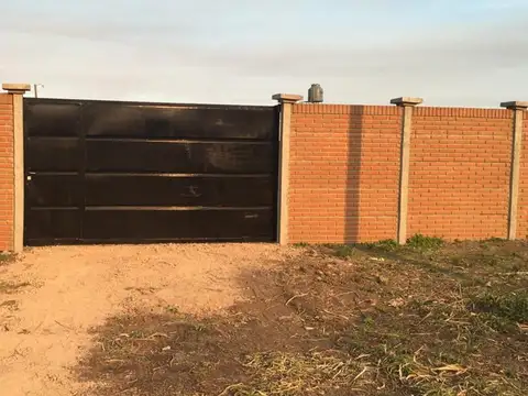 Av. Antartida Argentina Y Ruta 100