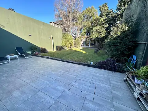 Casa 6 ambientes con 2 baños