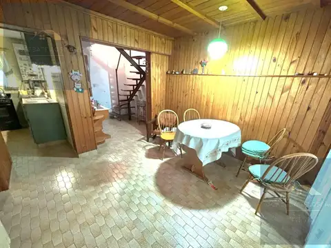 Casa 5 ambientes con 3 baños