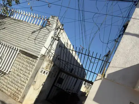 Venta departamento de pasillo barrio La heras