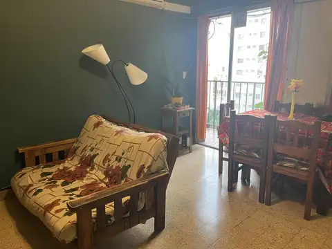Departamento venta 3 ambientes  Parque Patricios balcon piso alto