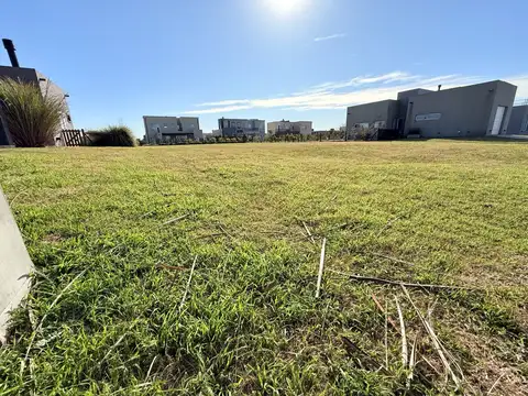 Terreno internos excelente orientación en Barrio Privado San Lucas, San Vicente