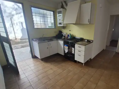 Casa en Alquiler con 1 cochera