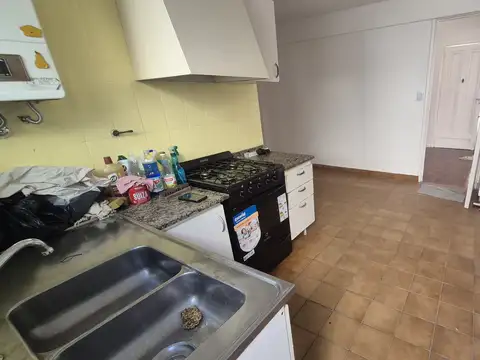 Casa 5 ambientes con 1 baño