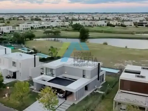 Casa  en Venta ubicado en El Cantón Golf, El Cantón, Escobar