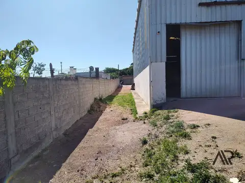 Galpon en Alquiler en Nuevo Paris, USD 1.990