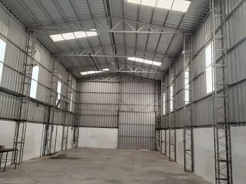 Galpon en Alquiler en Nuevo Paris, USD 1.800