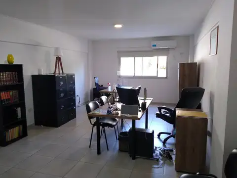 Oficina en venta en La Plata calle 48 e/ 13 y 14 - Dacal Bienes Raices