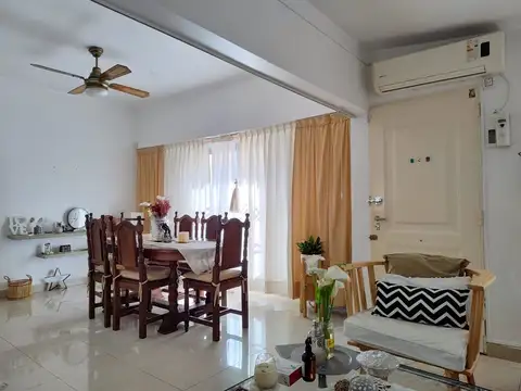 Depto Tipo Casa en Venta 62 años