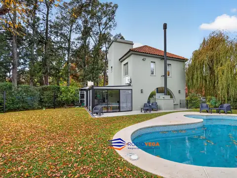 Casa en venta en Barrio Cerrado El Resuello,Moreno 100
