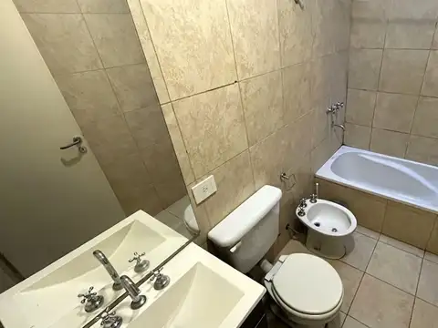 Depto Tipo Casa 2 ambientes con 1 baño