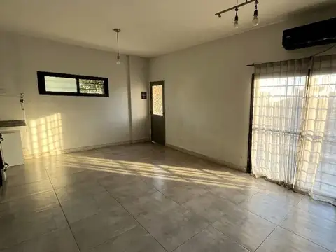 Depto Tipo Casa en Venta 9 años