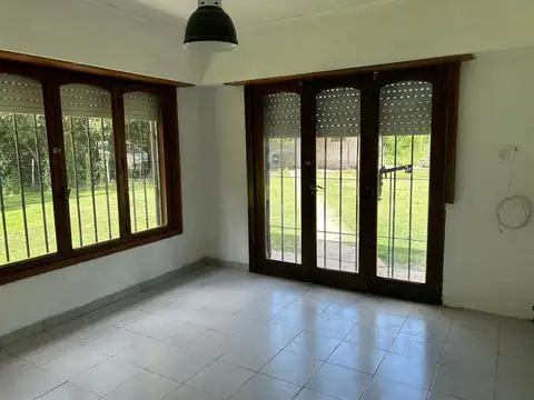 CARLOS PELLEGRINI 1000