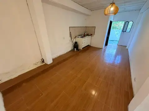 Depto Tipo Casa en Alquiler en Virreyes Oeste, $ 450.000