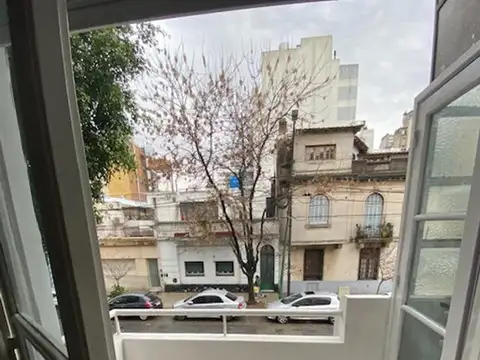 Depto Tipo Casa en Alquiler en Villa Crespo, $ 700.000