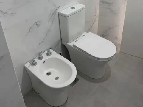 Jufre 300, Piso 2