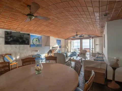 Departamento en Venta de 4 dormitorios