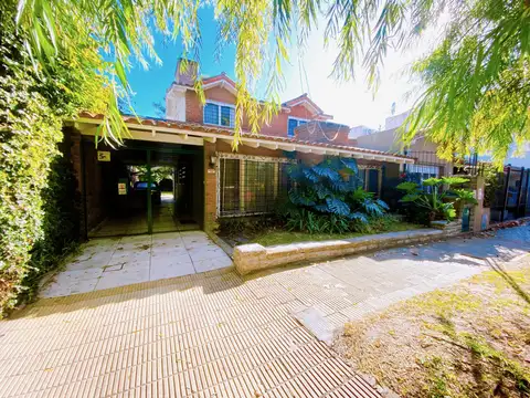Casa en  venta en Punta Chica  - terreno de 360 Mts