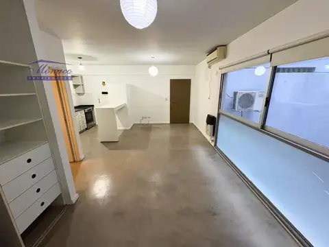 Departamento en Alquiler en Parque Chas, $ 450.000