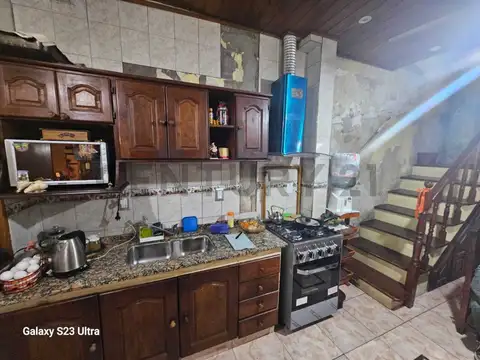 Depto Tipo Casa 4 ambientes con 2 baños