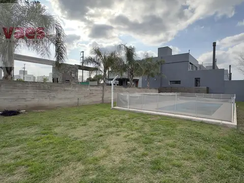 Casa en Alquiler de 3 dormitorios