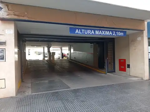 Cochera en venta en Belgrano