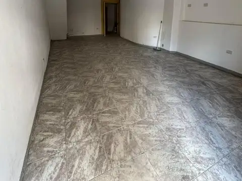 Local en Congreso - VENTA - Peron y Ayacucho