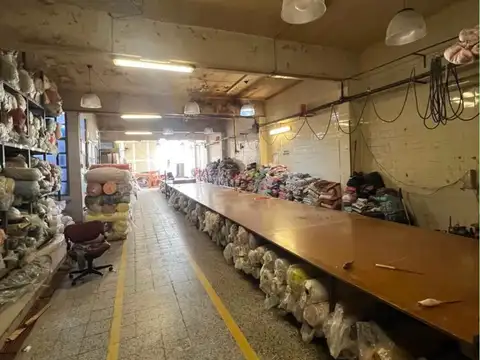 Galpon en Flores - Orden de venta urgente