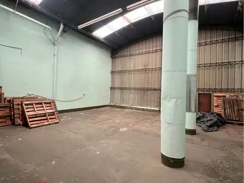 Galpon en Flores - Orden de venta urgente